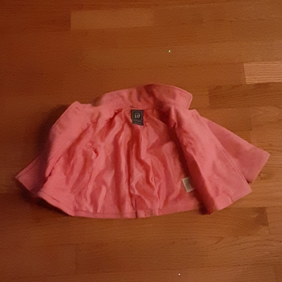 Coat - Picture 2 of 2